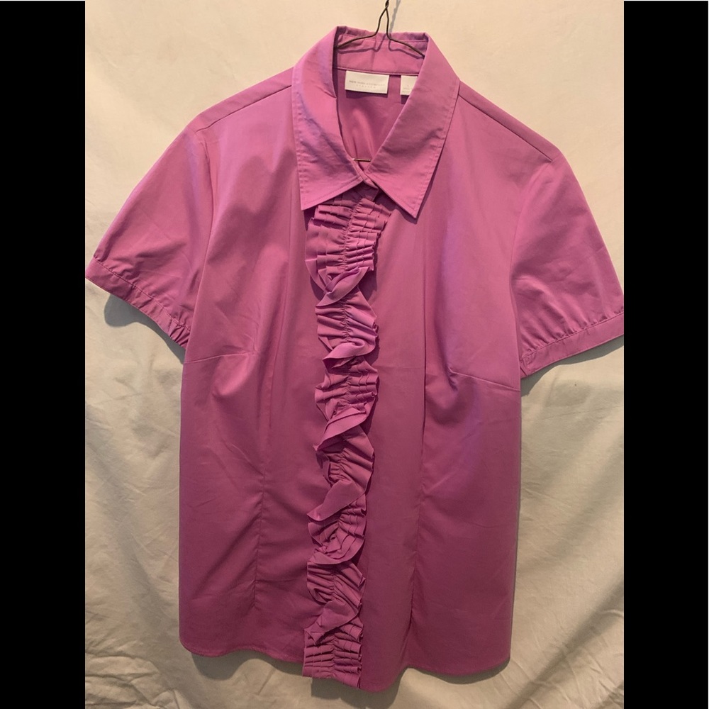 New York & Company short-sleeves blouse